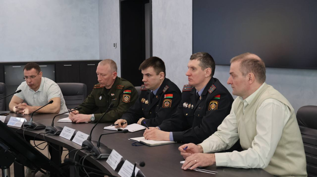 photo_5299042182528440086_y (2).jpg